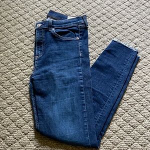 Rag and Bone skinny jeans- 29”